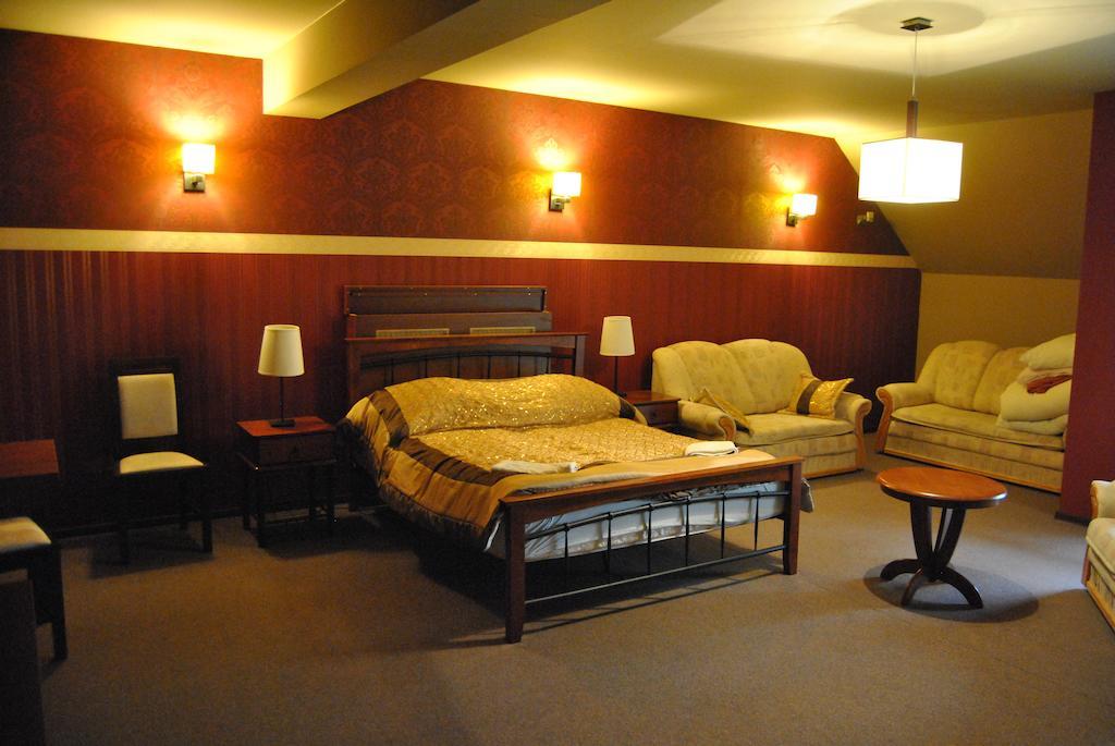 Motel Db2000 Bilgoraj Phòng bức ảnh