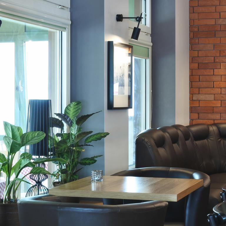 Motel Db2000 Bilgoraj Ngoại thất bức ảnh