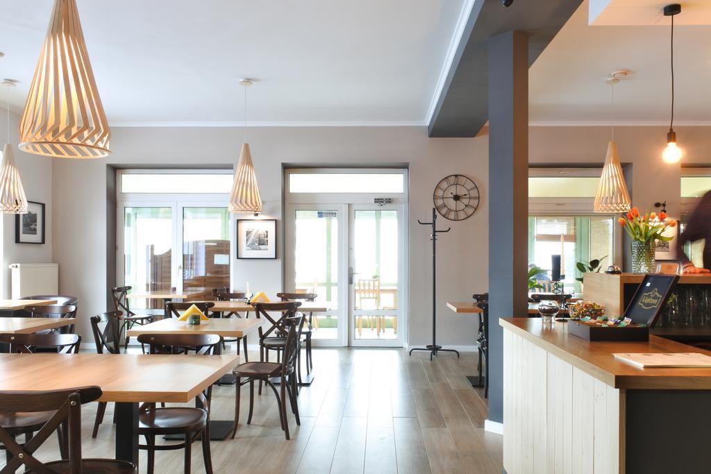 Motel Db2000 Bilgoraj Ngoại thất bức ảnh